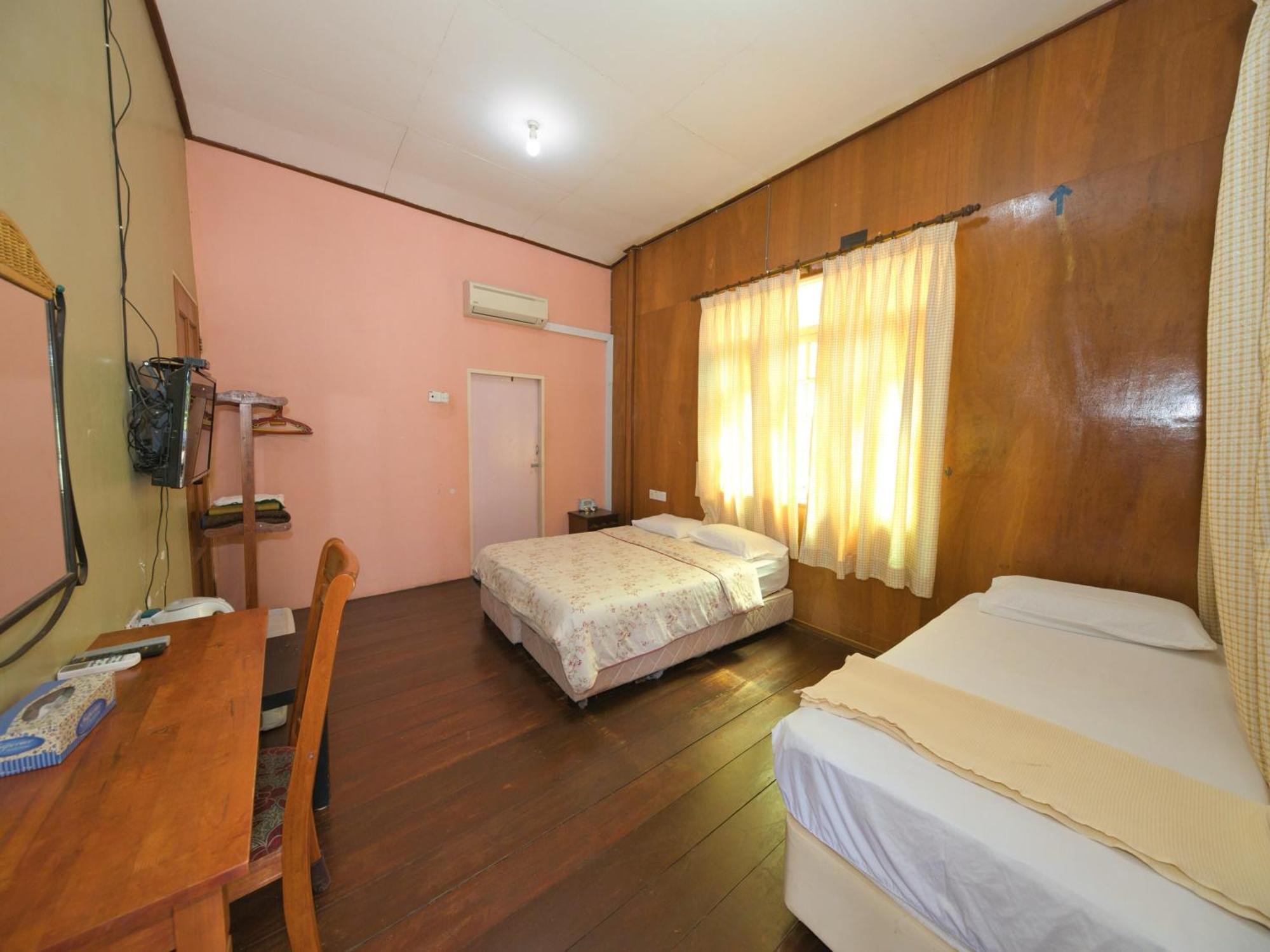 Oyo 90968 Teratak Samuderakita, Chalet & Guesthouse Kampong Gong Badak Exterior foto